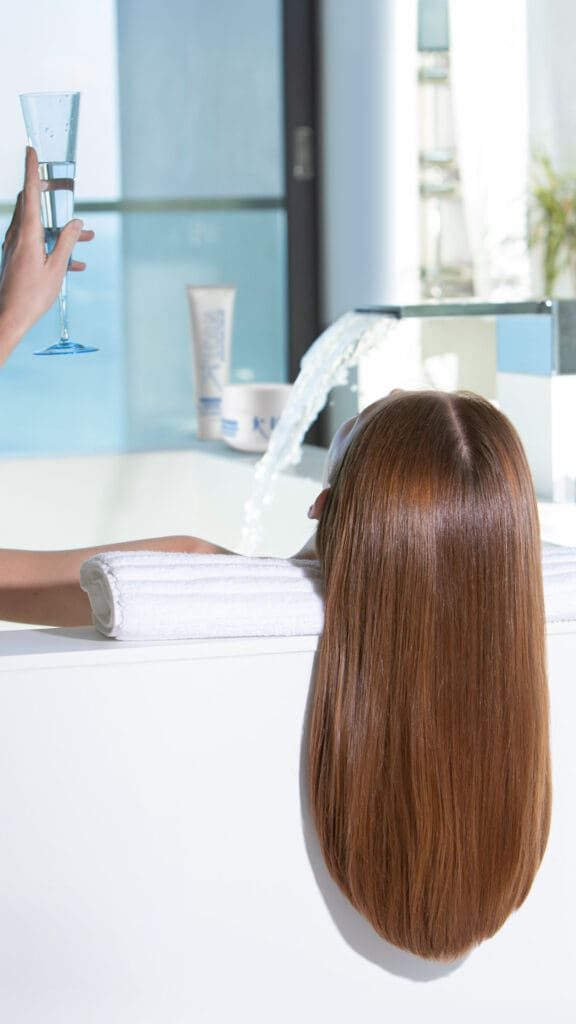 ANTI-FRIZZ Glotninamoji Kondicionuojanti Kaukė